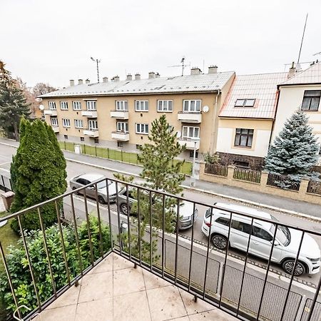 Rezidence Podebrady Apartamento Exterior foto